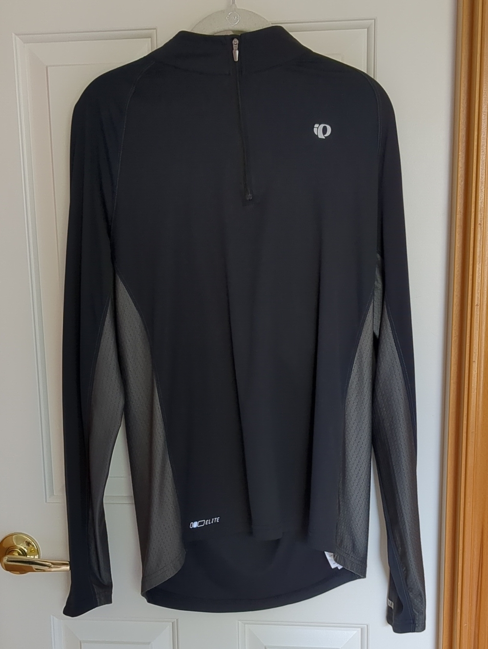 Pearl Izumi Black Cycling Quarter Zip Shirt
